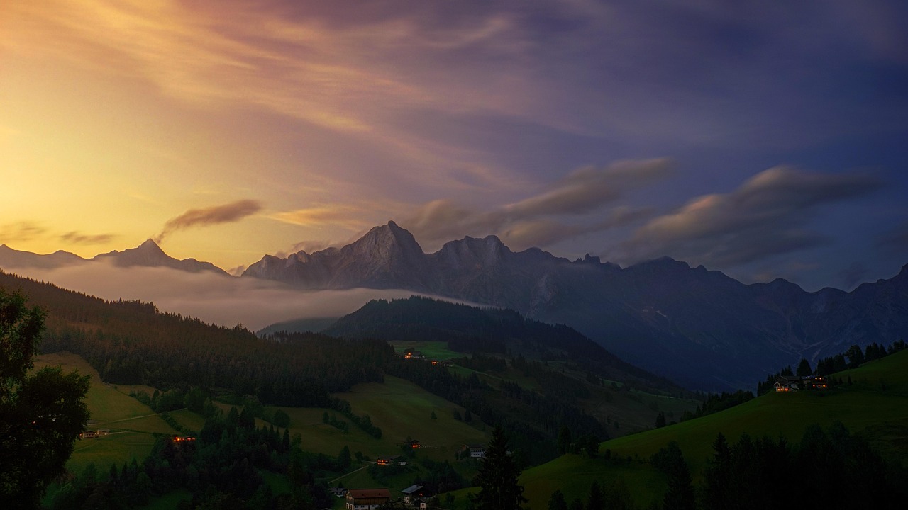 voyage dans les Alpes en été : découvrir les meilleures activités et paysages découvrez les merveilles des alpes en été : randonnées, paysages époustouflants et activités de plein air pour des vacances inoubliables.