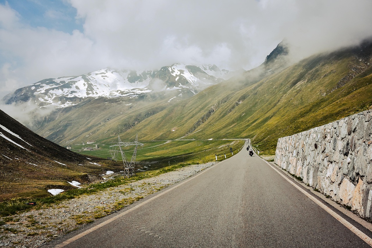 découvrez nos conseils et itinéraires pour un road trip en famille à travers l'europe, alliant aventure, culture et moments inoubliables.